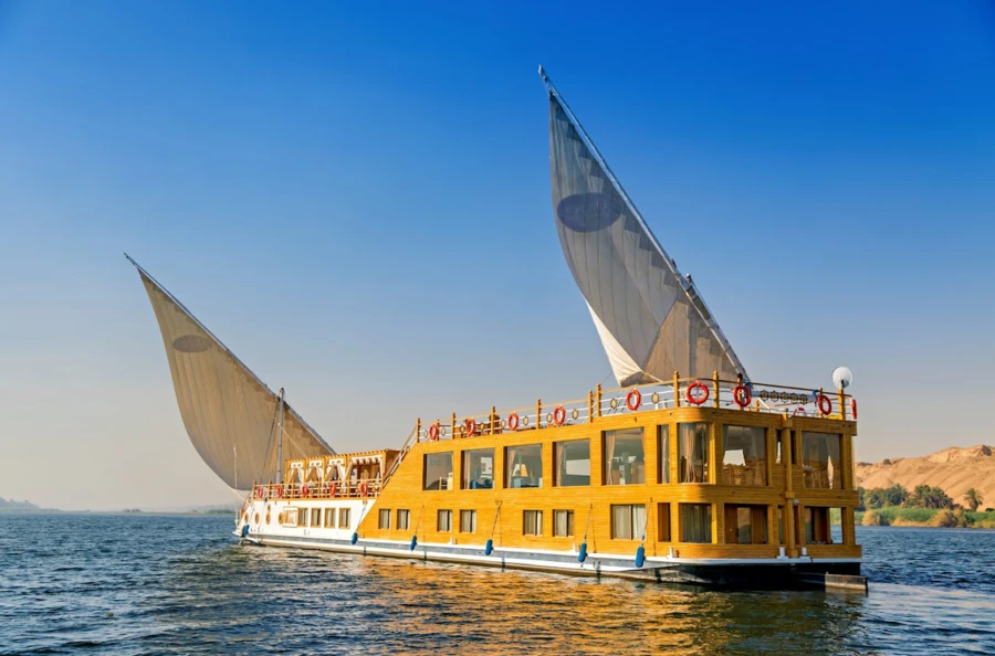 Splendeurs du Nil entre Esna et Assouan : navigation paisible de 6 jours en dahabieh, entre confort raffiné et immersion culturelle