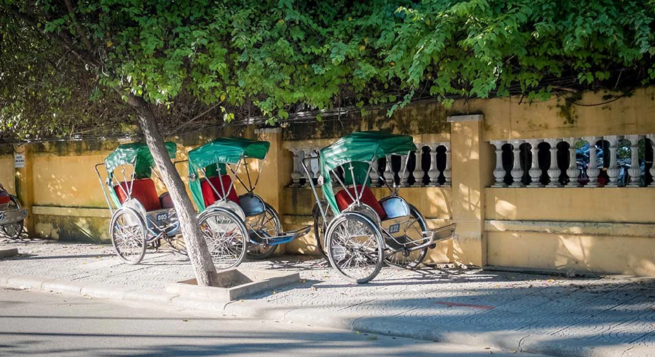Outing by local "xeloi" cab