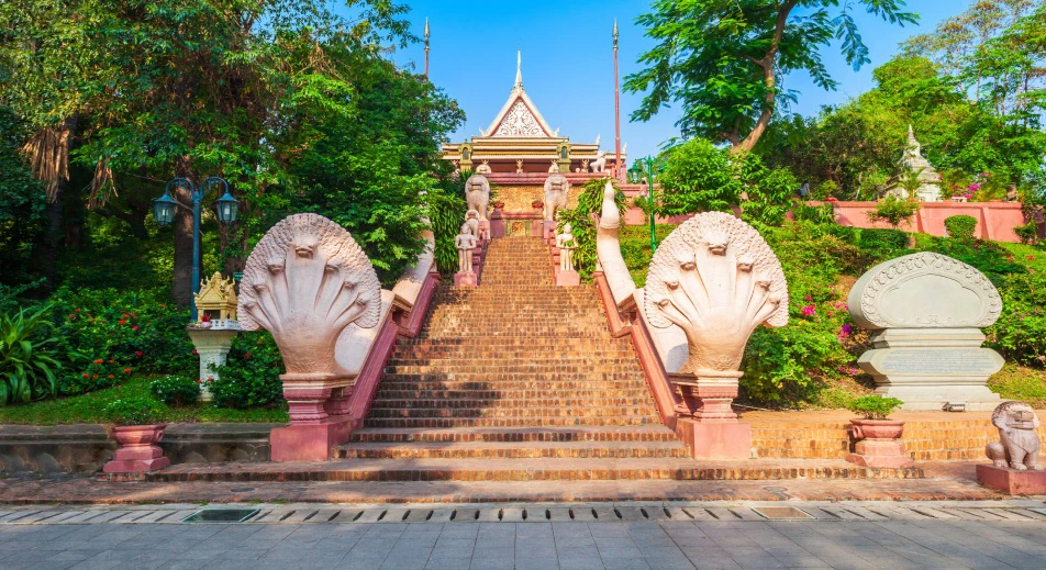 Visite du sanctuaire pittoresque dédié à Mme Penh