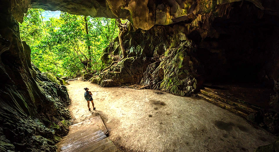 A la découverte de la grotte de Trung Trang