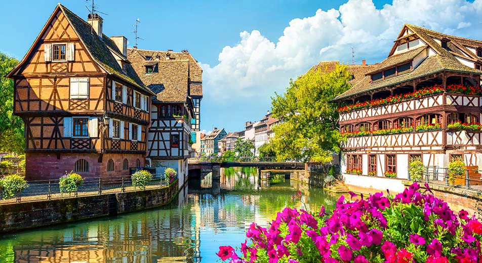 Strasbourg en bateau-mouche et sa cathédrale