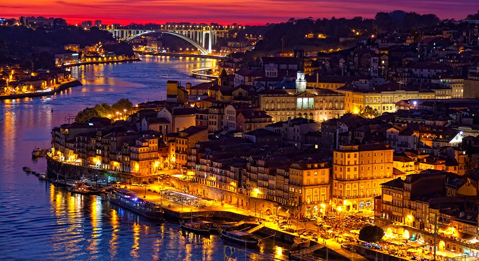 Porto "bei Nacht"