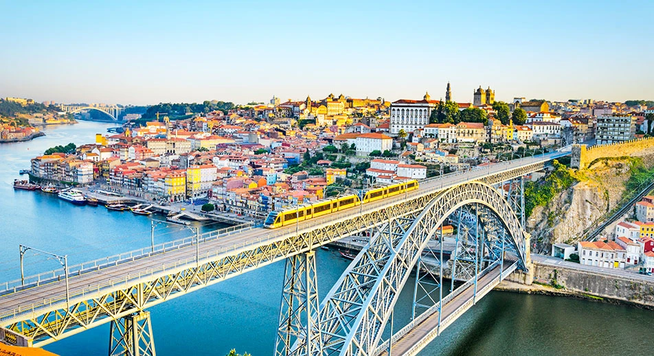 Porto mit der Straßenbahn und Besuch des portugiesischen Straßenbahnmuseums