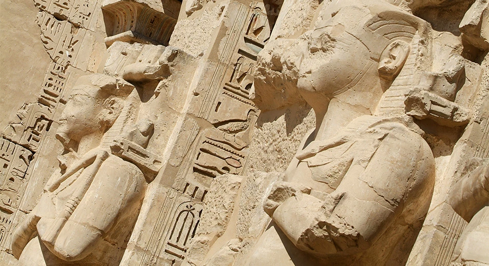 Visite du tombeau d'Aménophis IV