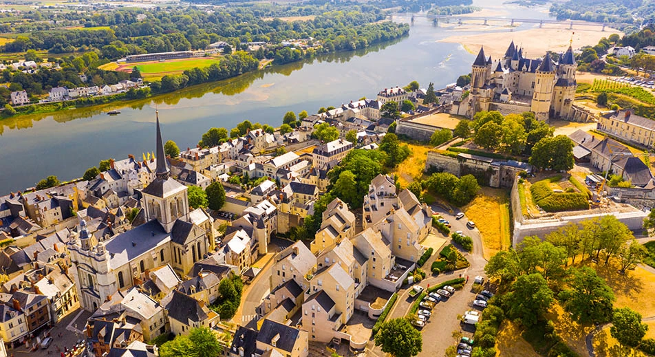 Survol en hélicoptère : la Loire vue du ciel