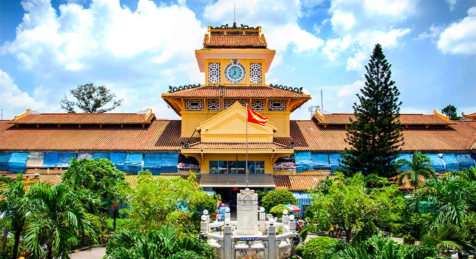 Visite du marché de Binh Tay