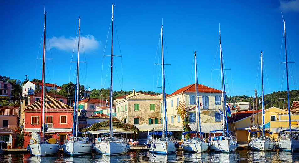 Visite de l'une des trois villes principales - Gaios, Loggos ou Lakka