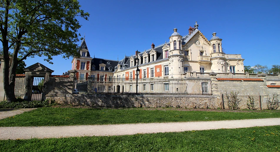 Visite guidée de Saint-Jean-de-Losne et du musée de la batellerie