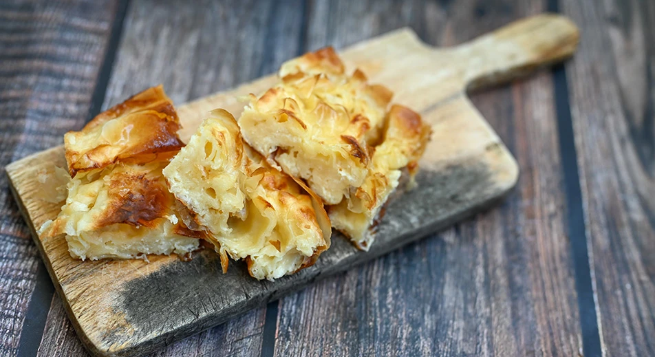 Fabrication de pâte Banitsa et de yaourt