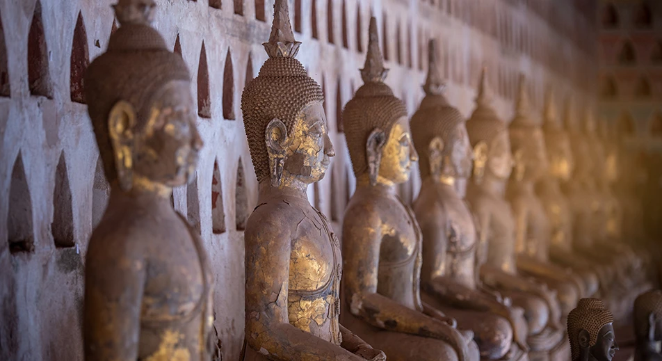 Onboard conference with Francis Engelmann, expert on the heritage and history of Laos
