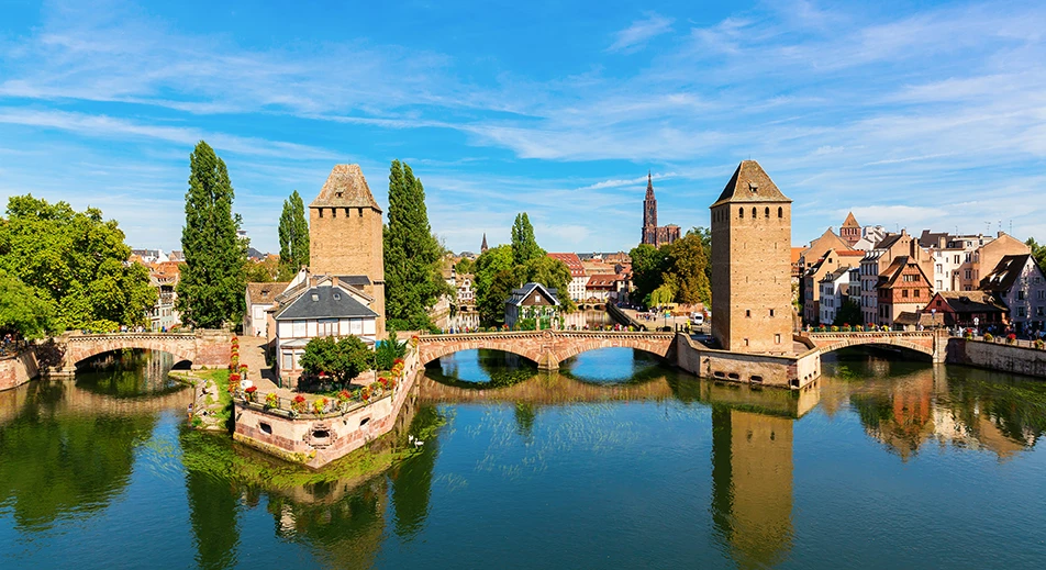 Strasbourg panoramique par terre et par eau