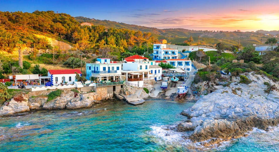 Therma : charme intemporel et sources thérapeutiques d’Ikaria